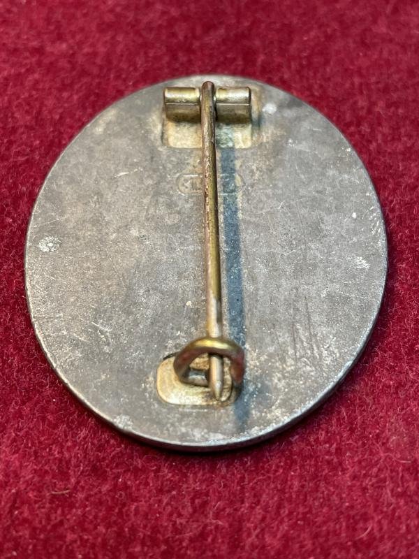 3rd Reich Verwundetenabzeichen in Silber 107 (entnazifiziert) — image 3