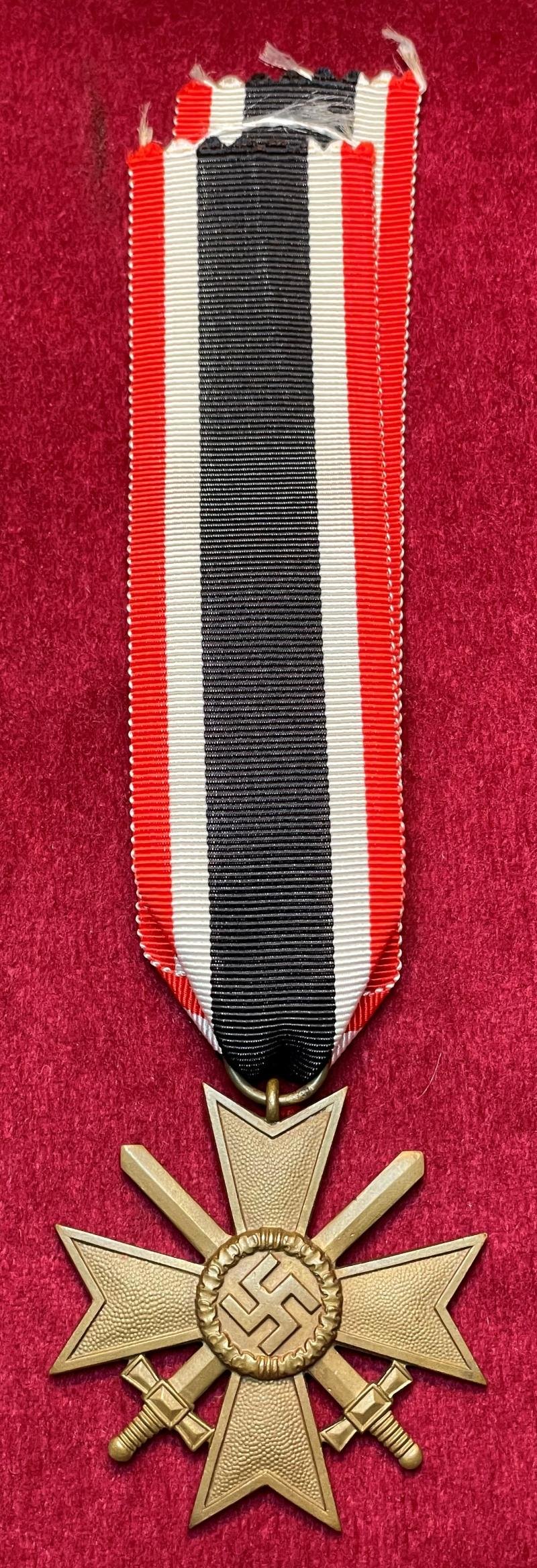 3rd Reich Kriegsverdienstkreuz mit Schwertern 2. Klasse, 1939 — image 2