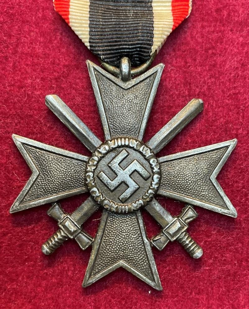 3rd Reich Kriegsverdienstkreuz mit Schwertern 2. Klasse, 1939 — image 4