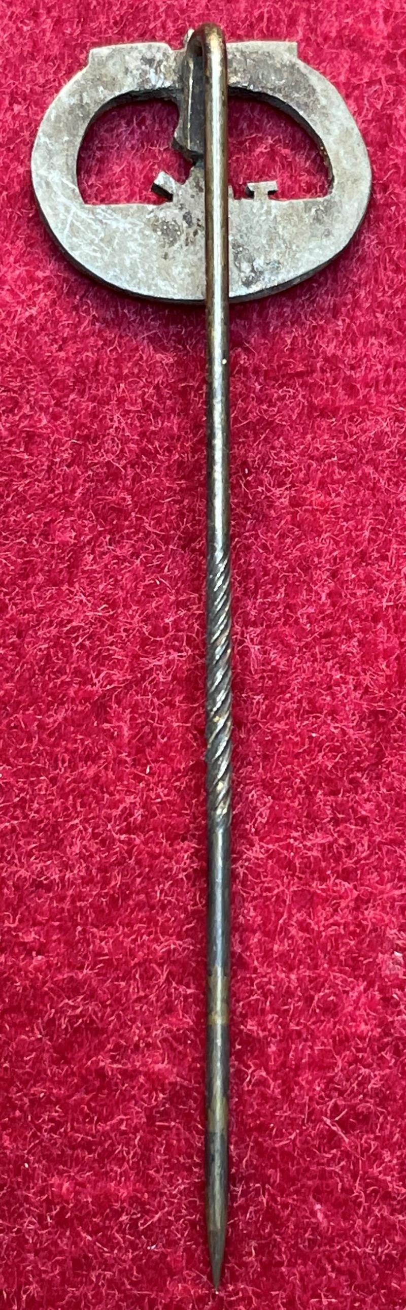 3rd Reich Kriegsmarine U-boot Kriegsabzeichen miniatur — image 4