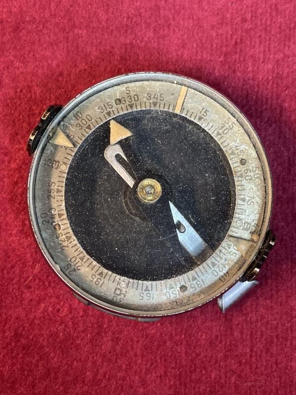 USSR wrist compass 1945 — image 2