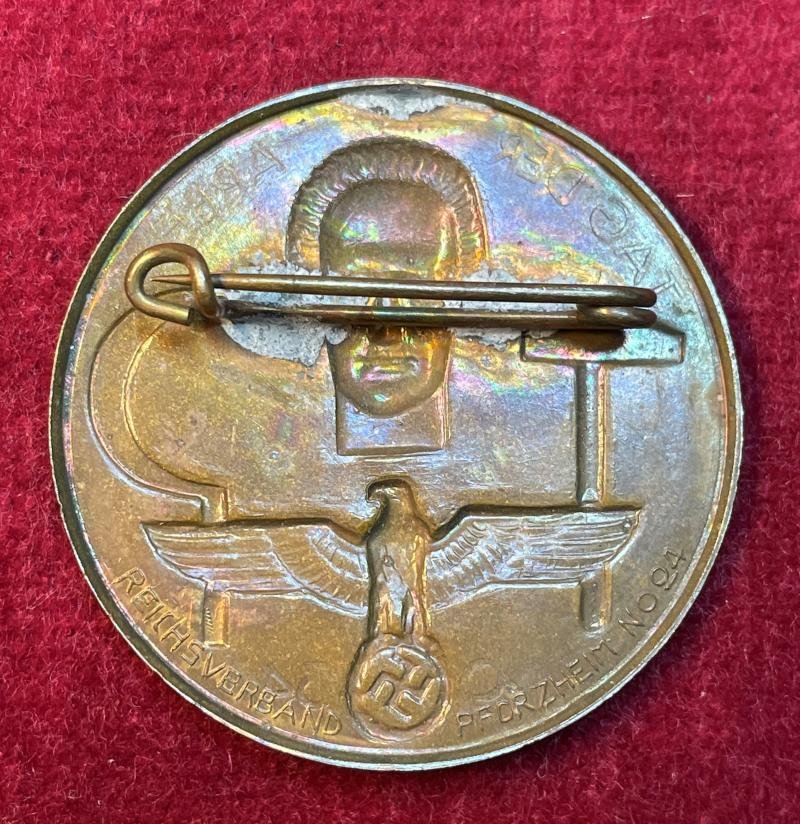 3rd Reich DAF Tag der Arbeit 1934 abzeichen — image 2