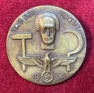 3rd Reich DAF Tag der Arbeit 1934 abzeichen
