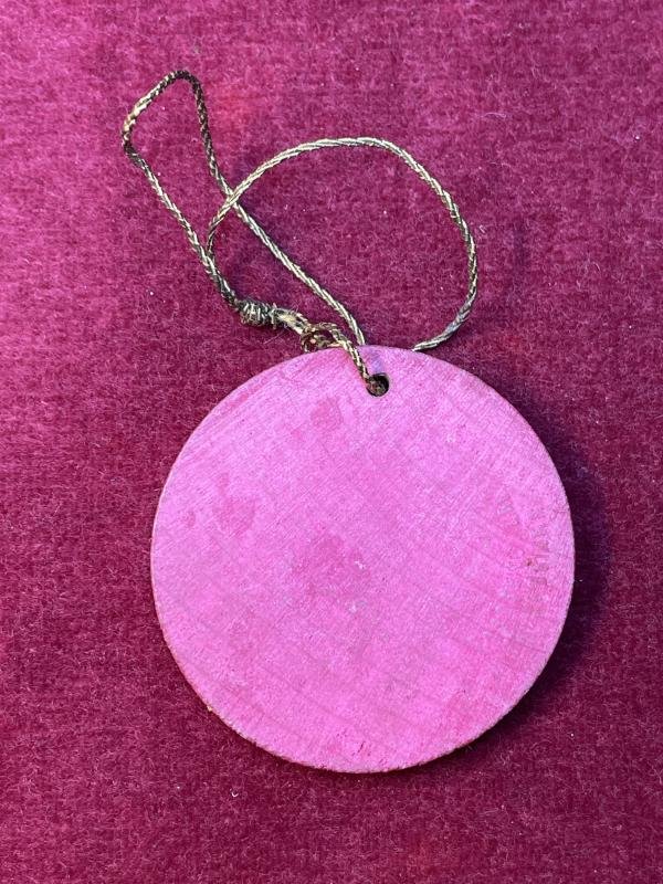 3rd Reich WhW Spendenabzeichen 1934/35 — image 2