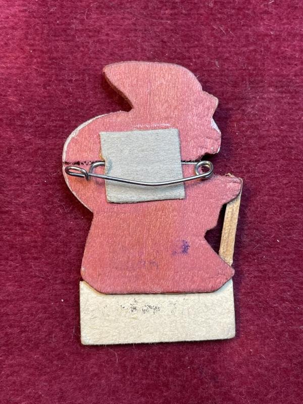 3rd Reich WhW Weihnachtsman abzeichen 1934 — image 2