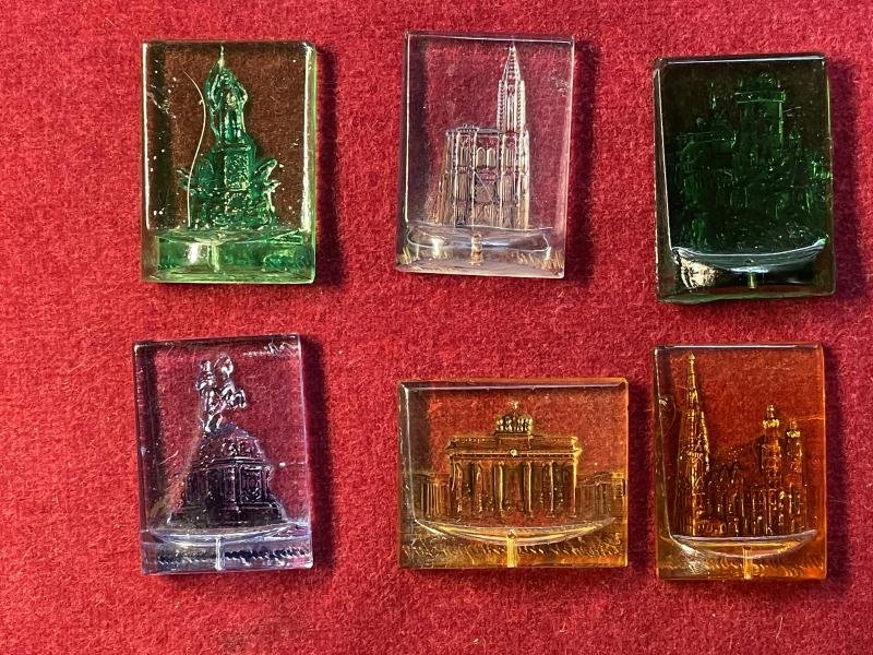 3rd Reich WhW Glasabzeichen Baudenkmal — image 2