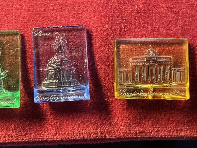 3rd Reich WhW Glasabzeichen Baudenkmal — image 4