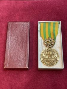 France Medaille Commemorative de la Campagne d'Indochine.