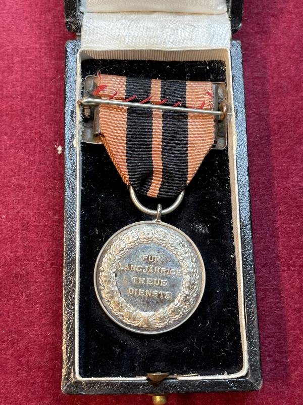 Weimar Medaille der König-Karl-Jubiläumsstiftung Freistaat Württemberg — image 3