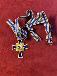 3rd Reich Mutterkreuz 1st class
