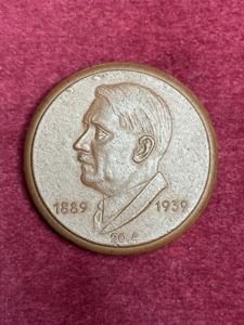 3rd Reich Porzellanmedaille der Führer 50's Geburtstages