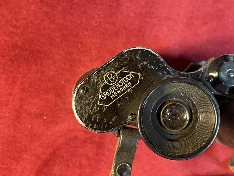 3rd Reich binoculars 'Dienstglas' 6 x 30 — image 2