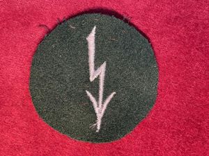German WWII anti-tank signals operator trade badge
