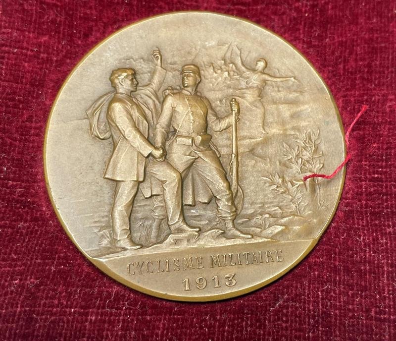 MEDAILLE CYCLISME MILITAIRE 1913 OFFERT PAR A.WOLBER — image 2