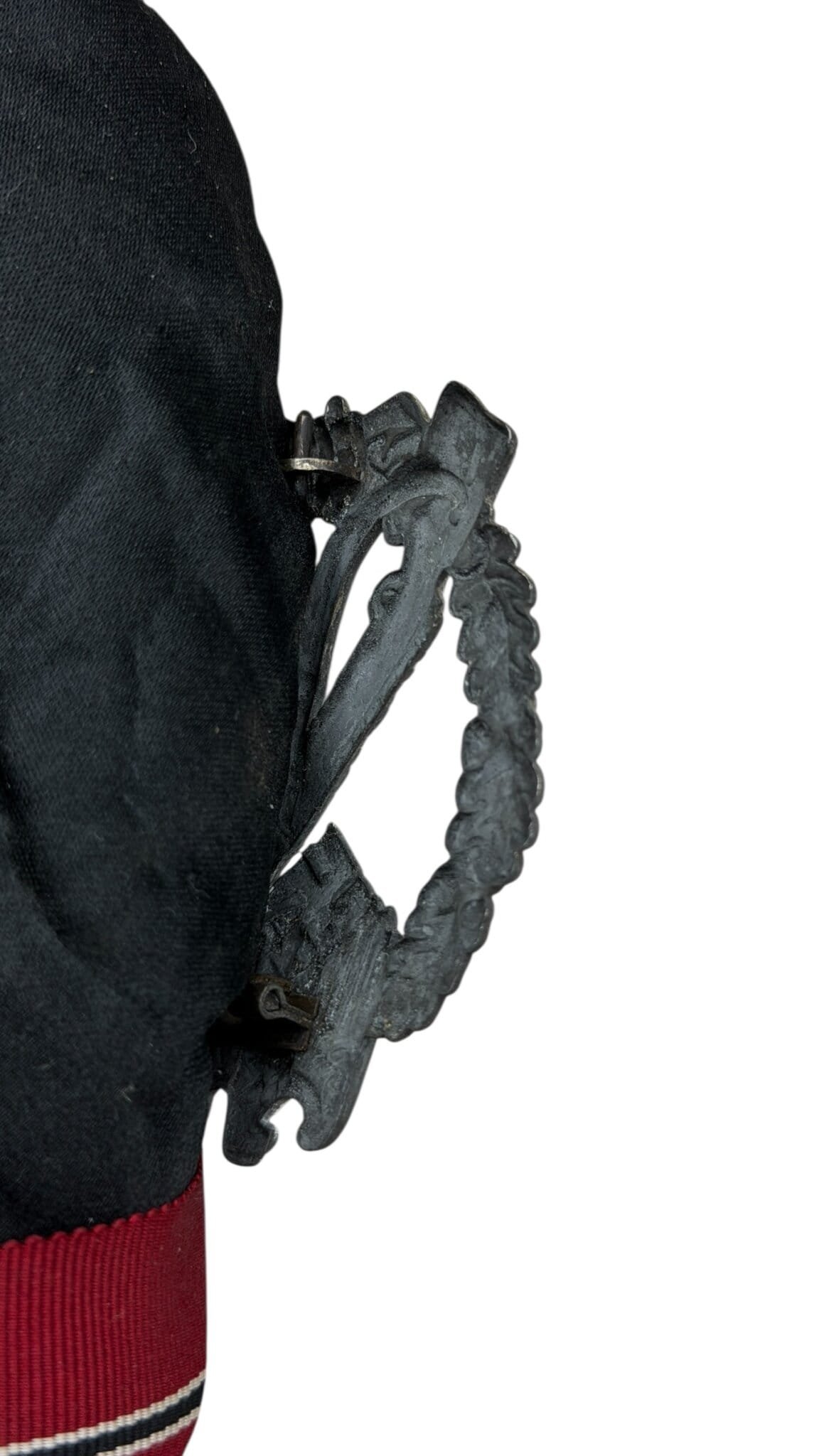 WW2 German Ehrenkissen Display with EK2 Iron Cross & Infantry Assault Badge — image 3