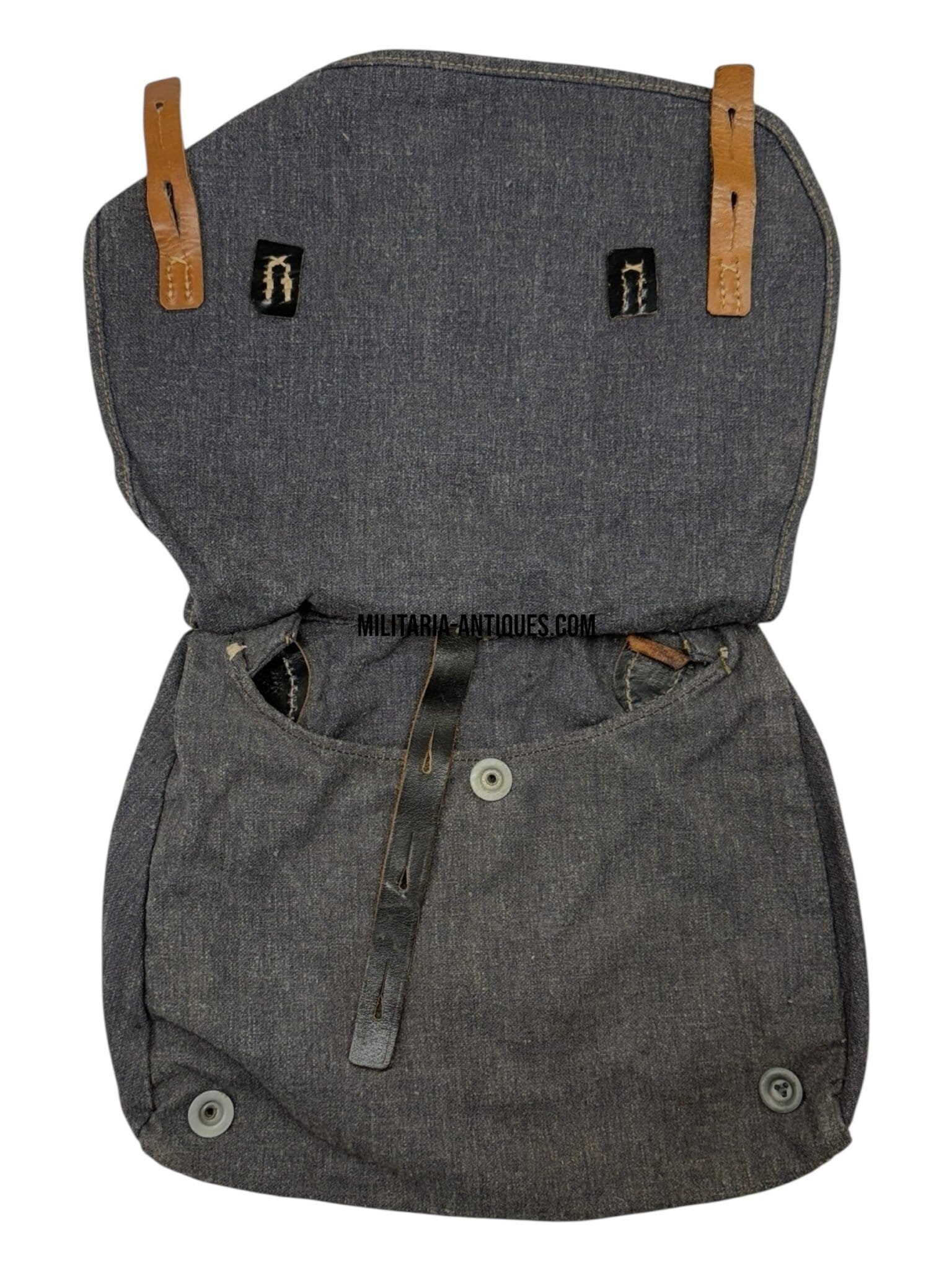 Late-War Luftwaffe Breadbag — image 4