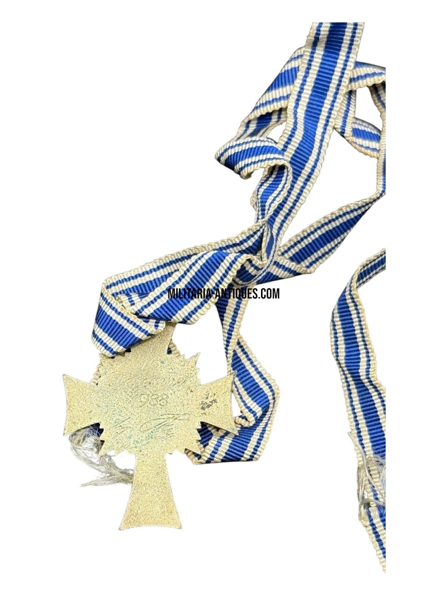 Mother's Cross in Silver with bag — image 5