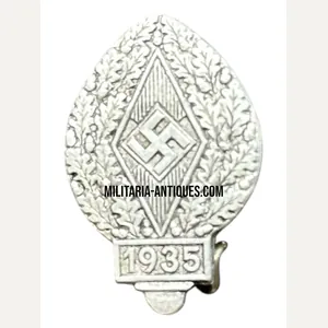 Hitler-Jugend pin 1935