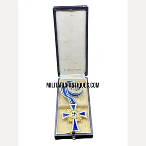 Mother cross in gold