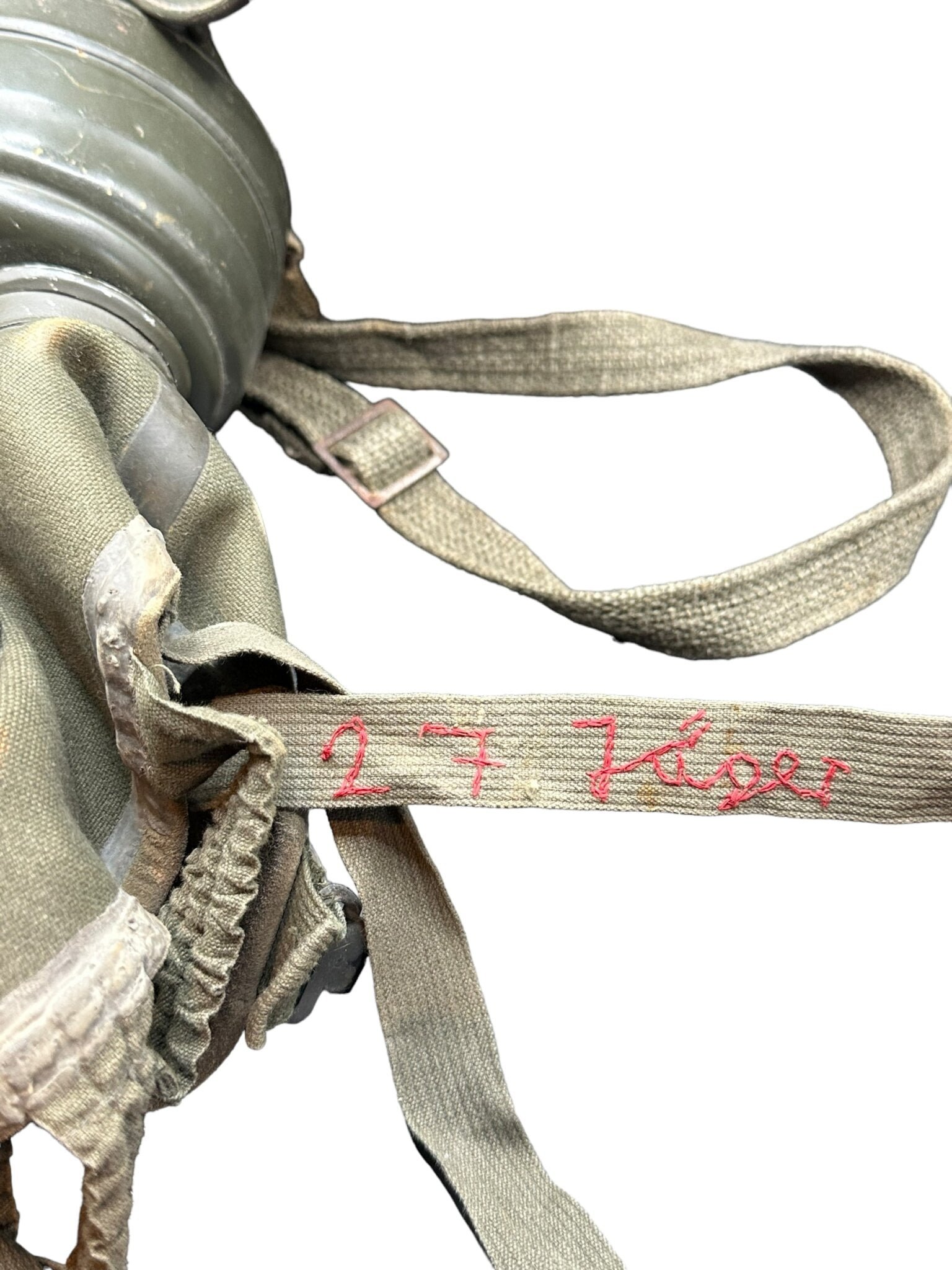 Green camouflaged gasmask — image 8