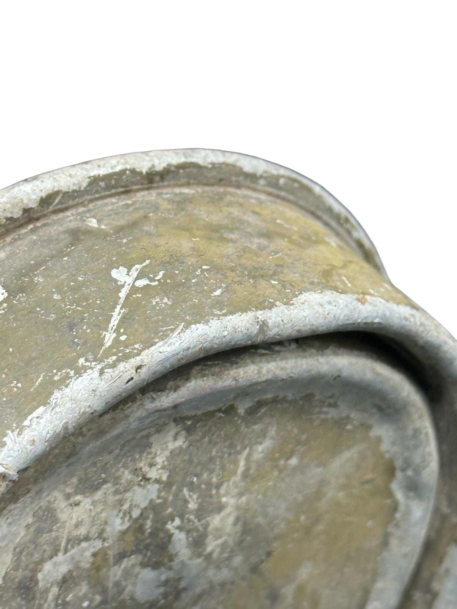 Camouflaged messkit lid — image 8