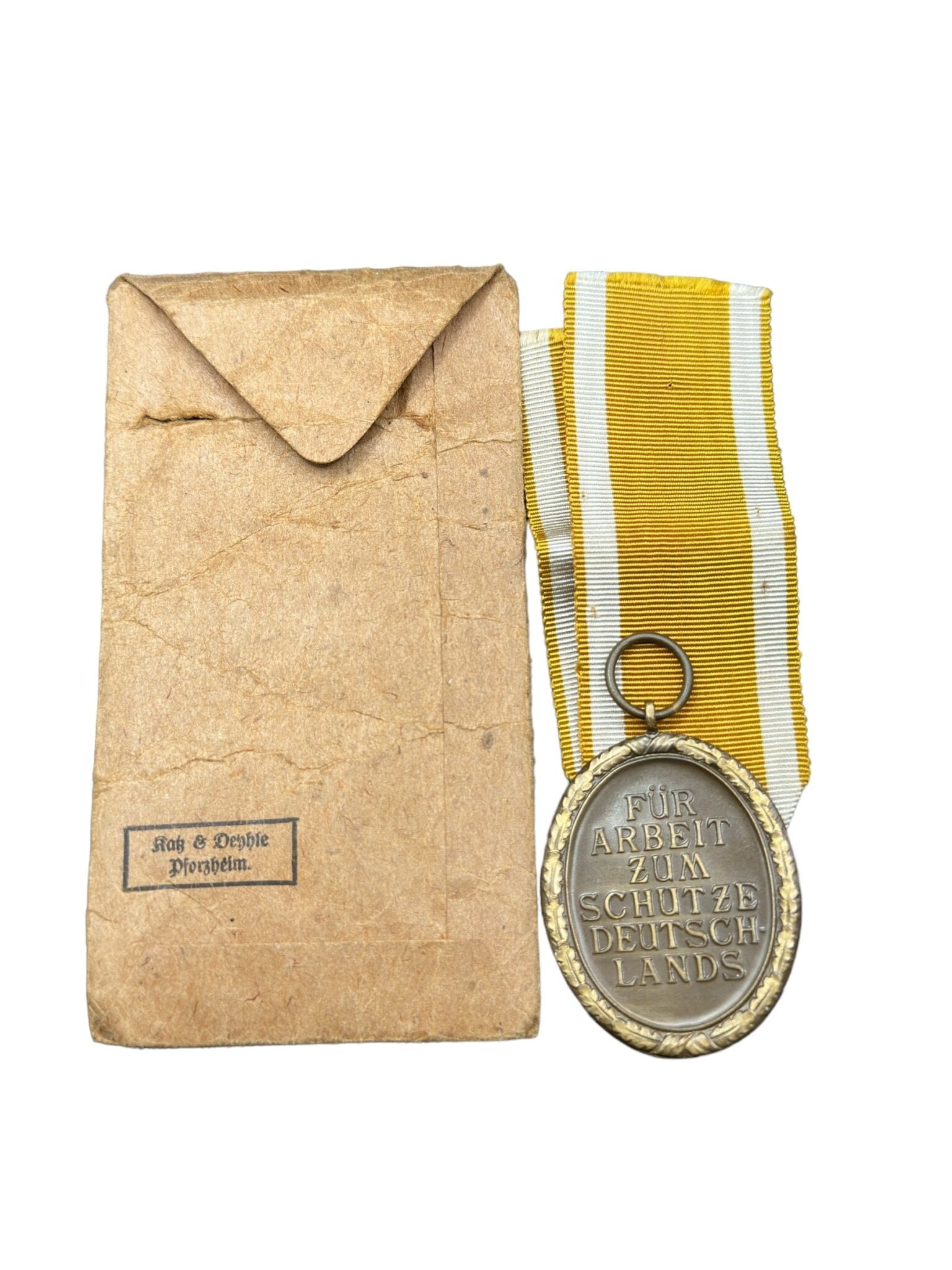 West wall medal — image 2