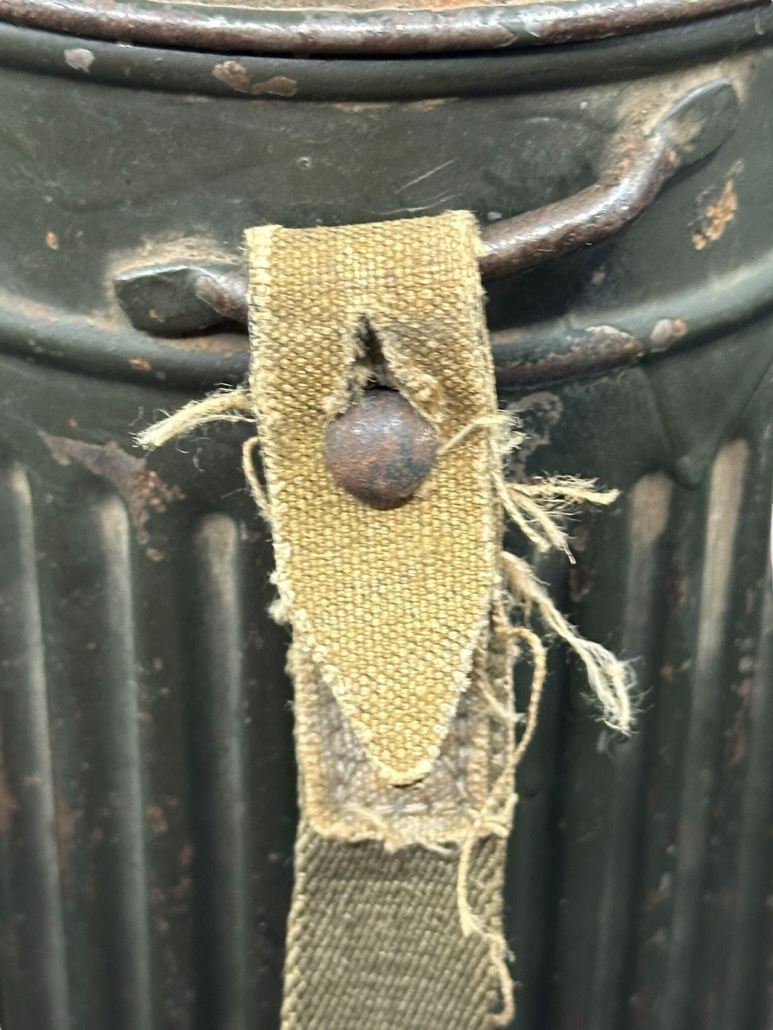 Gasmask EF with tan straps — image 3