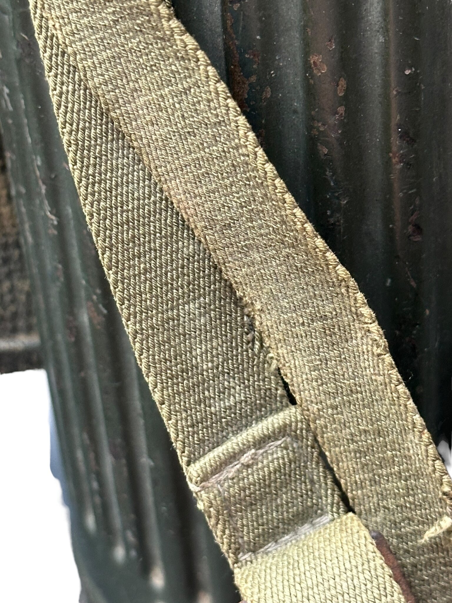 Gasmask EF with tan straps — image 4