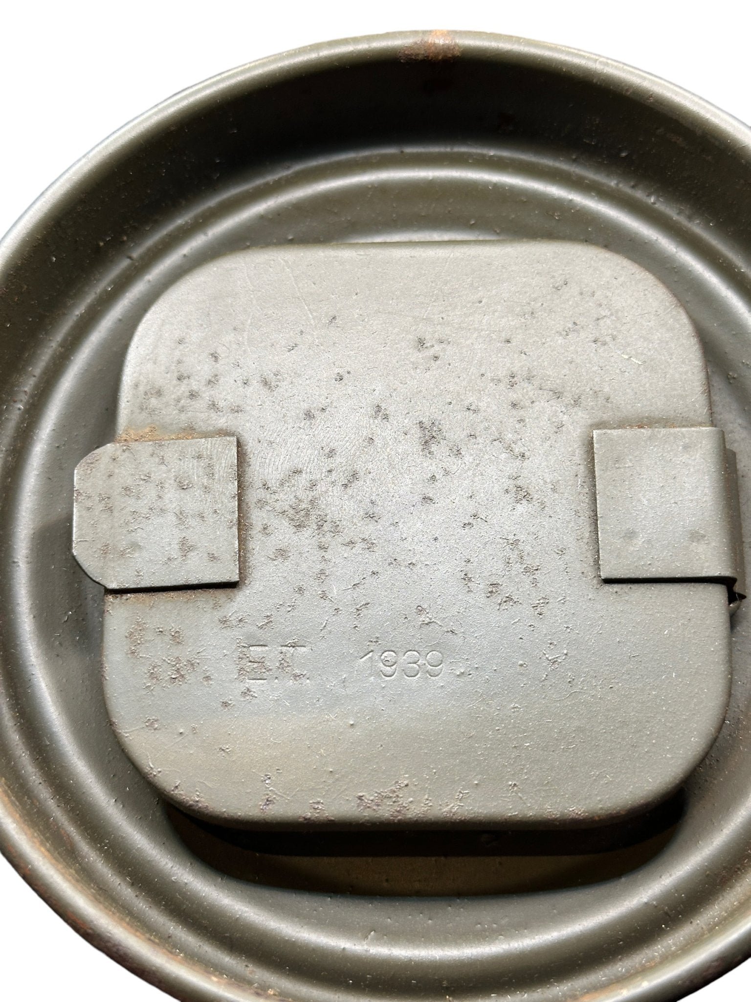 Gasmask canister marked ET! — image 5