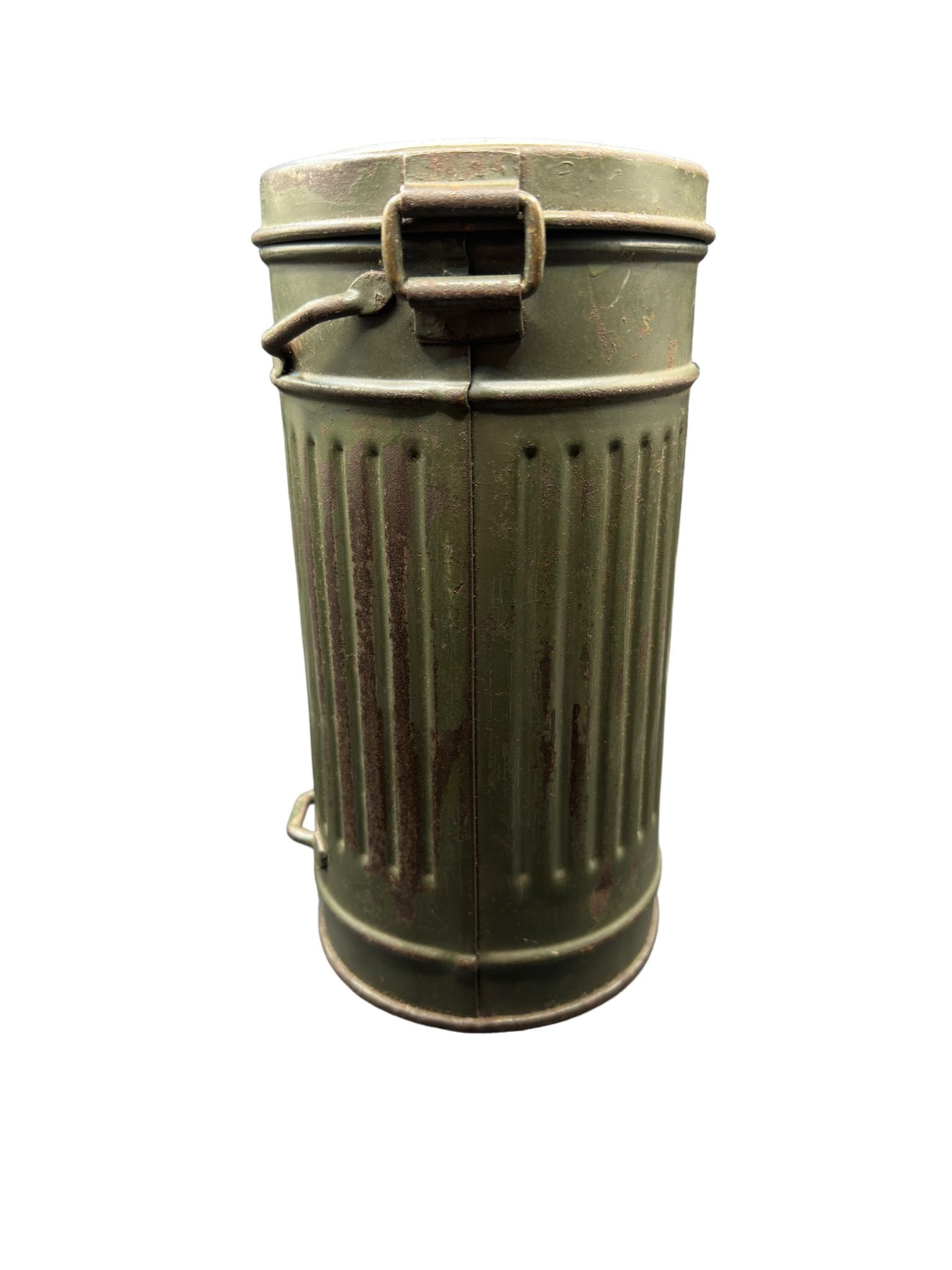 Gasmask canister 1937 with Luftwaffe Fpn. — image 3