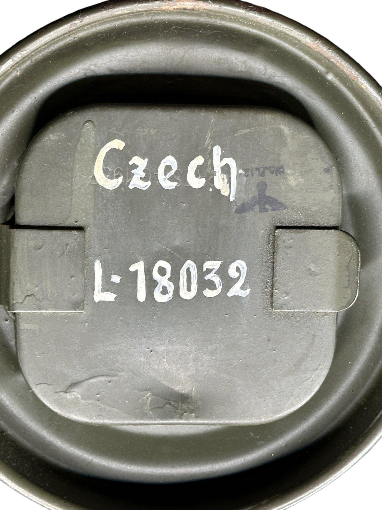 Gasmask canister 1937 with Luftwaffe Fpn. — image 6