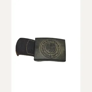 Heer buckle marked E.Schneider