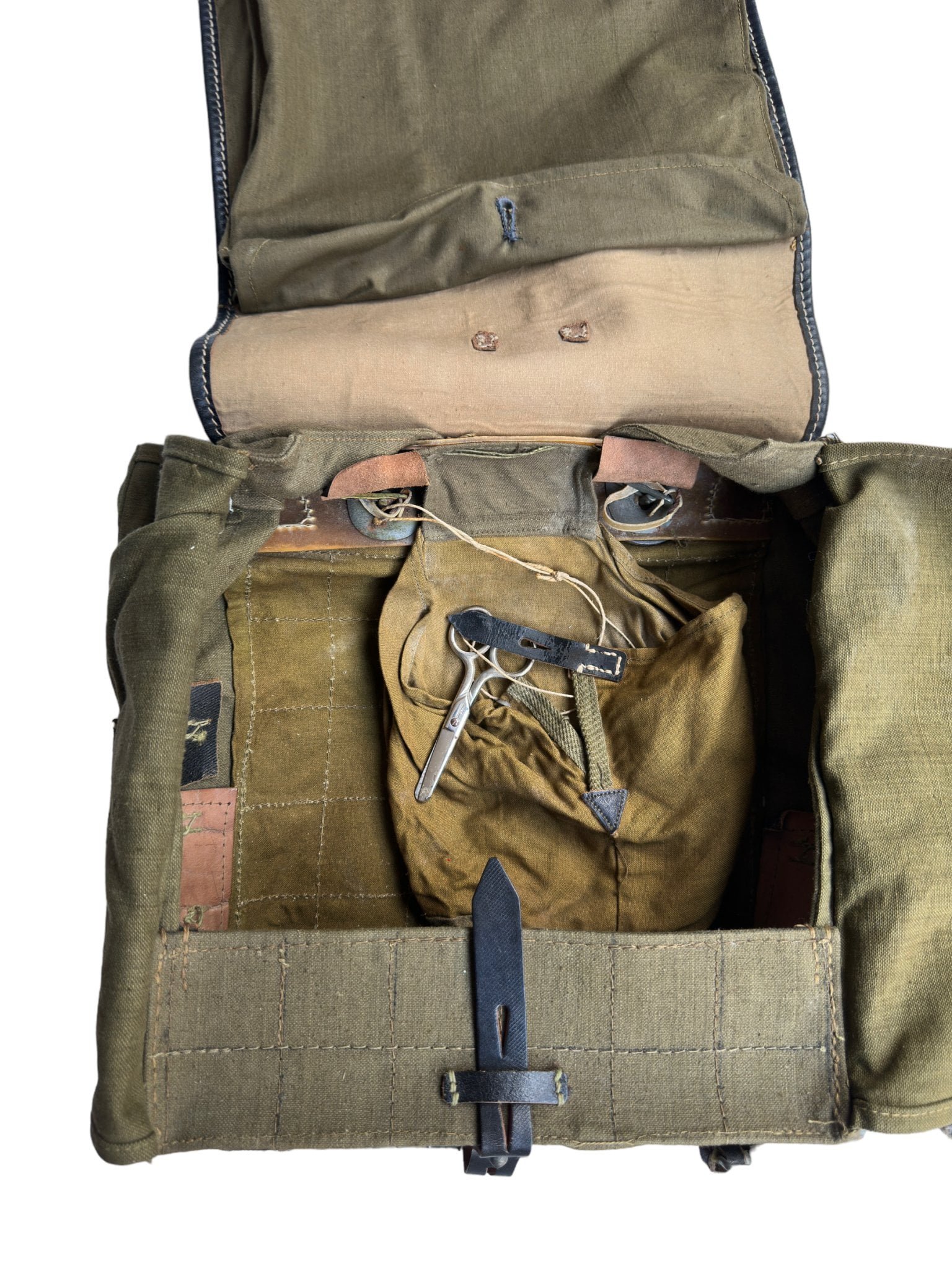 Sanitäter Tornister RBNr 1943 marked — image 10