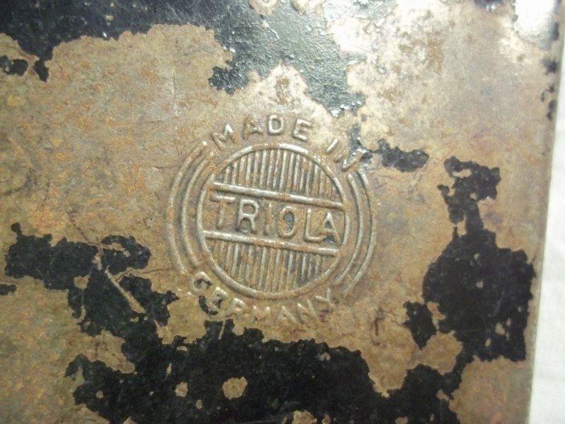 German flashlight, TRIOLA, Duitse zaklamp met bol glas, Wehrmacht gebruikt. — image 3