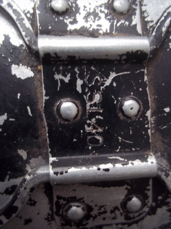 Duitse veldfles, compleet met drinkbeker 1939 zeer mooie staat leer nog in goede conditie. — image 4