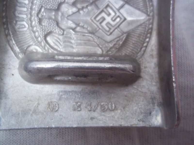 Duits koppelslot met leertje 1938 van de Hitler- Jugend, helaas gedenazificeerd. koppelslot is gemerkt en in TOP staat jammer van de voorkant, zelden zo een gaaf slot gezien. — image 4