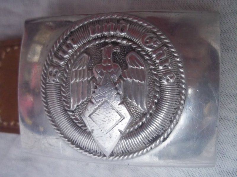 Duits koppelslot met leertje 1938 van de Hitler- Jugend, helaas gedenazificeerd. koppelslot is gemerkt en in TOP staat jammer van de voorkant, zelden zo een gaaf slot gezien. — image 5