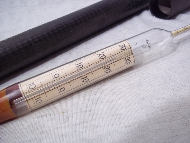 Water tester gebruikt door de Duitse Kriegsmarine, in verpakking, gemarkeerd. — image 2