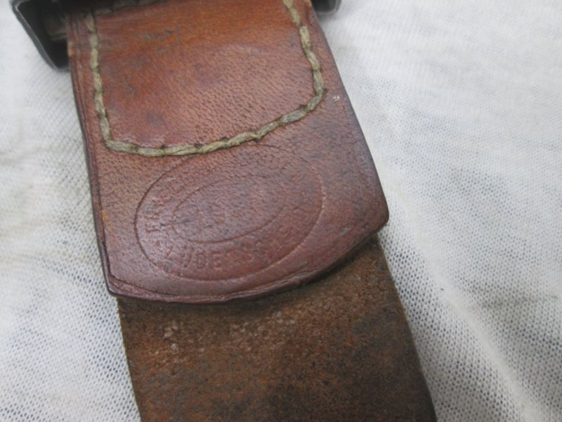 German lightweight Wehrmacht buckle, nicely marked. Duitse koppel gesp Wehrmacht aluminium met leertje markering F.L.L. Lüdenscheid. matching set. — image 11