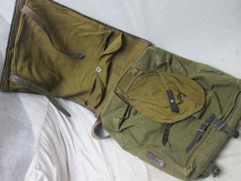 German backpack with fur, dated 1940 Berlin. Duitse bontrugzak, geheel compleet mooi gemarkeerd zeer nette staat. 1940- Berlijn. — image 5