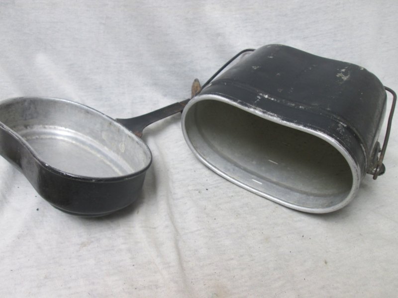 German messtin black, nicely marked. Duitse messtin, zwart met datums. — image 4