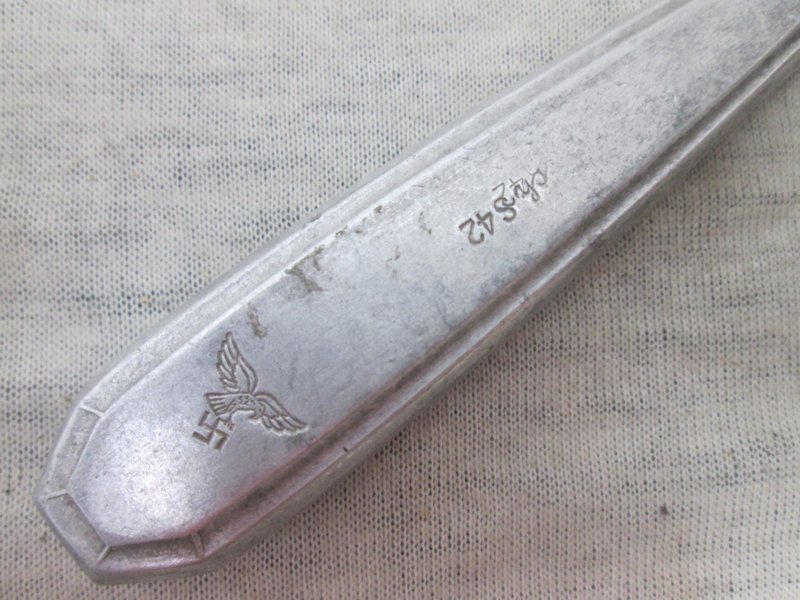 German knife, with luftwaffe stamp. Duits broodmes mooi gemarkeerd luftwaffe adelaar — image 3