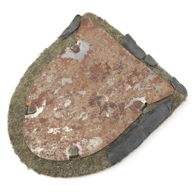 WH (Heer) 'Kuban' Campaign Shield — image 5