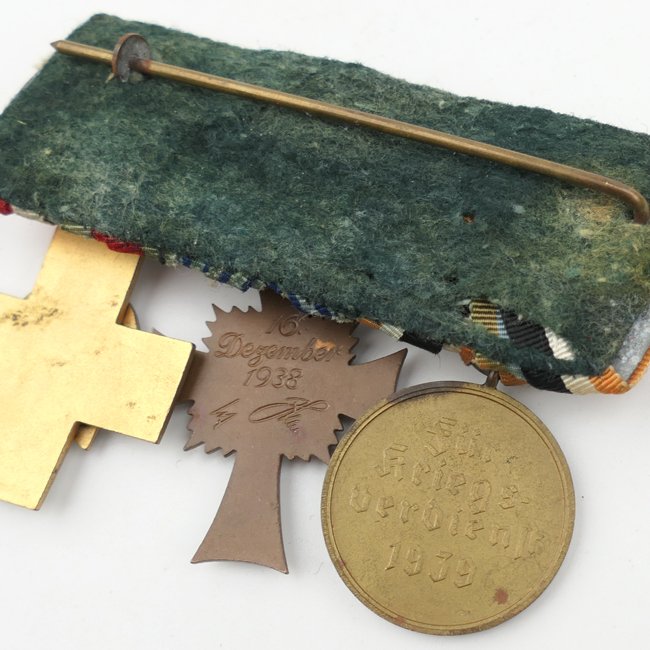 3-Piece Mother's Cross & Social Welfare Medal Bar — image 5