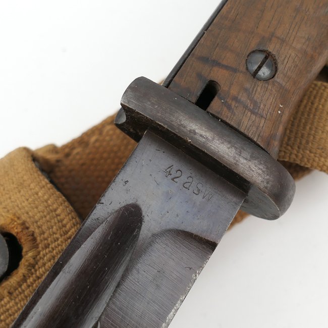 Matching K98 Combat Bayonet with Tropical Frog — image 4