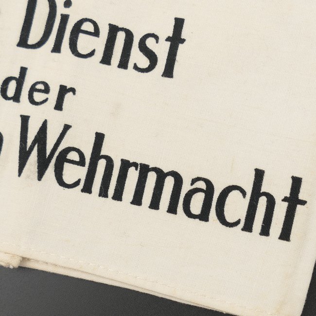 'Im Dienst der Deutschen Wehrmacht' Armband — image 2