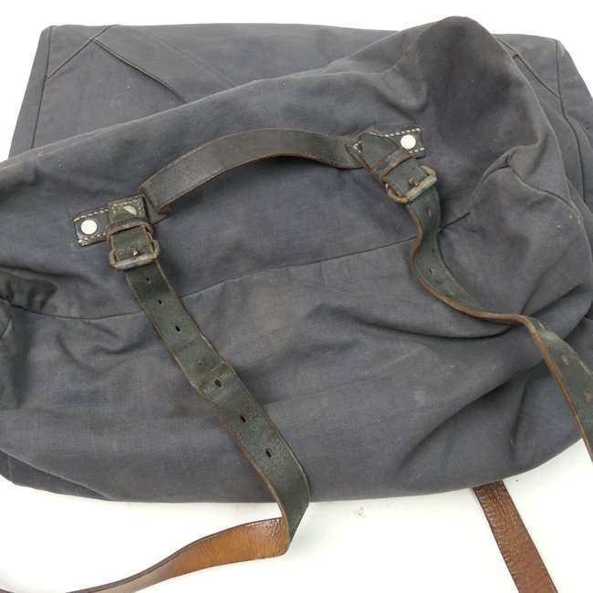 Luftwaffe Officer's Clothing Bag — image 2