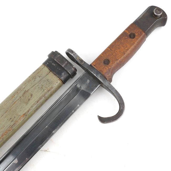 Late war Japanese Arisaka Type 30 Bayonet — image 4