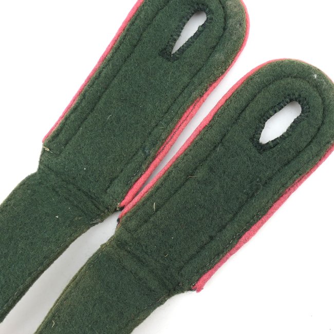 WH (Heer) M36 'Panzerjäger' Shoulder-Straps — image 5