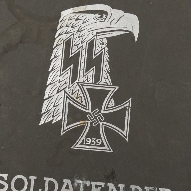 Leibstandarte Adolf Hitler Photo Folder — image 2